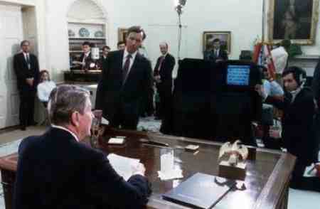 TeleprompterReagan.jpg