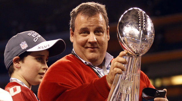 Chris_Christie_Cowboys_Fan_Giants_Super_Bowl_Trophy.jpg