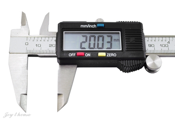 Digital-Display-150mm-0-01vernier-caliper-mitutoyo-calibre-paquimetro-pie-de-rey-rule-micrometro-plicometro-schuifmaat.jpg