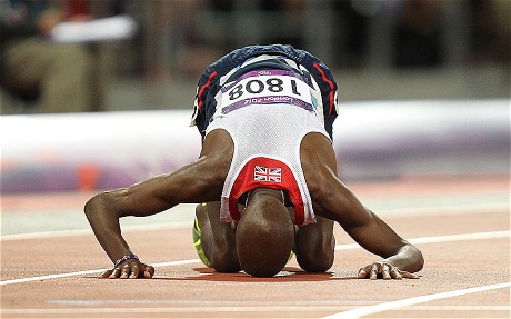 mo-farah-prostrating.jpg