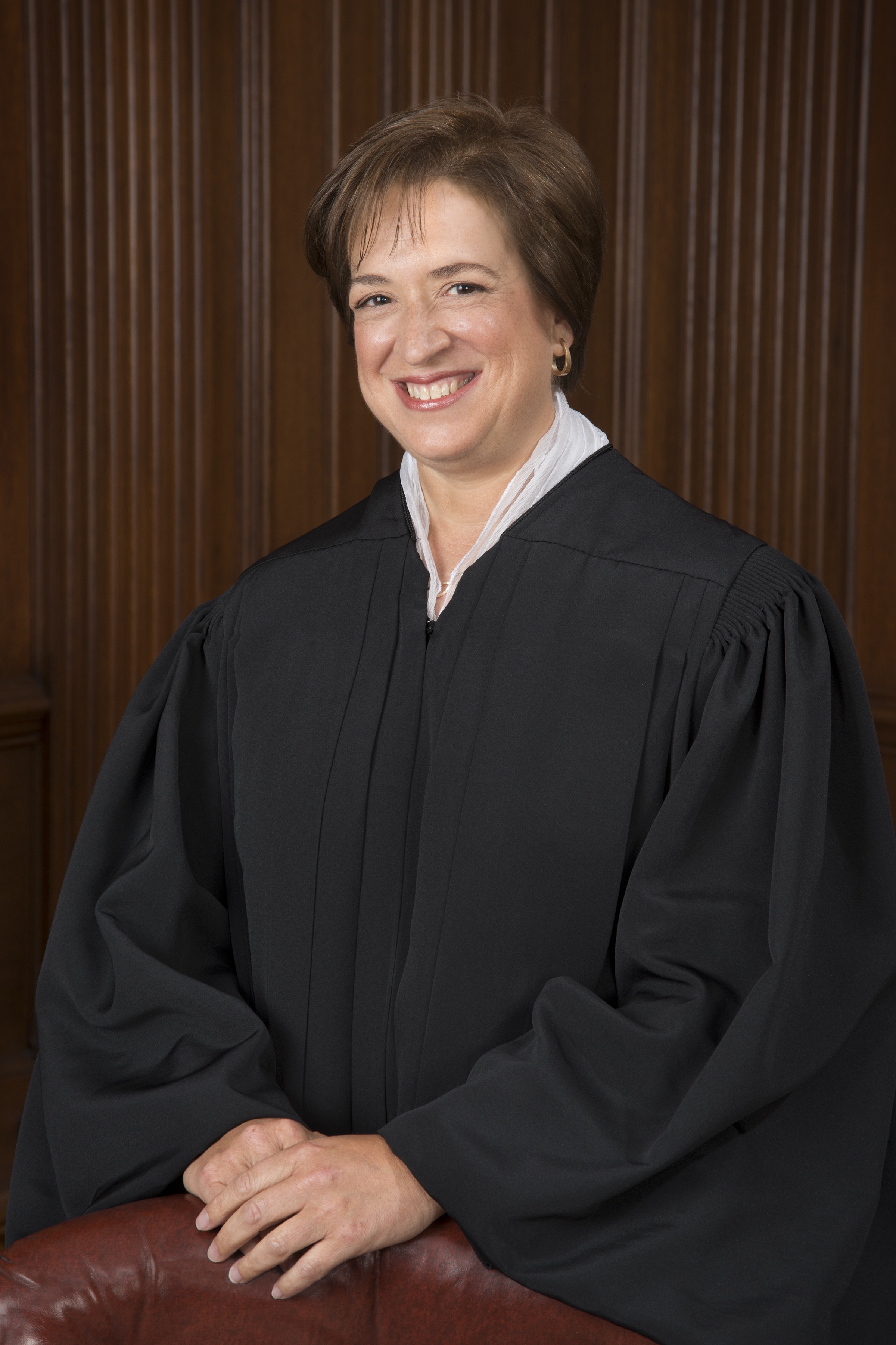 Elena_Kagan_Official_SCOTUS_Portrait_(2013).jpg