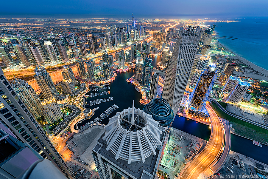 Elia-Locardi-Travel-Photography-Towering-Dreams-Dubai-UAE-900-WM.jpg