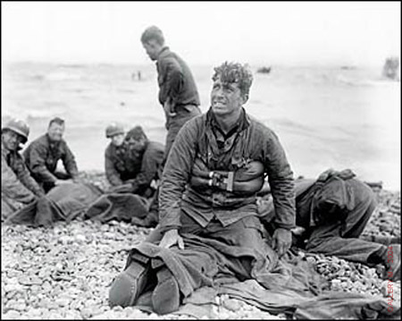 rosenblum_walter_gelatin_d-day_landing_normandy_beach_1944_11x14_L.jpg