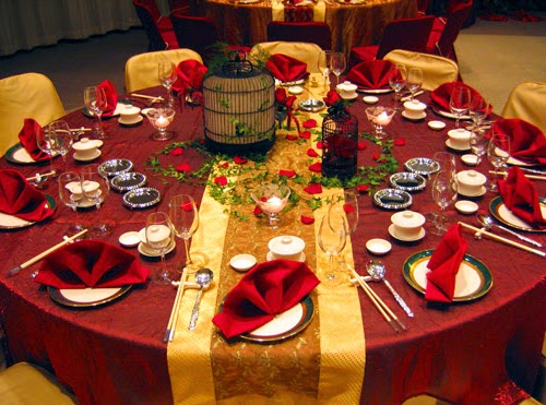 Best-Christmas-Table-Decorating-Ideas-for-2013.jpg