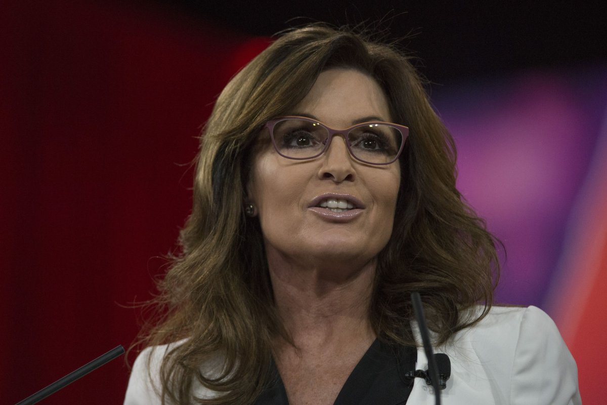 Trump-eyes-former-Alaska-Gov-Sarah-Palin-as-VA-secretary.jpg