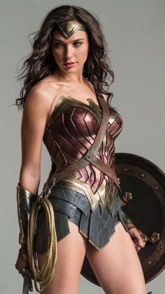 wonder-woman-gal-gadot-wonderwomansnap1-175496.jpg