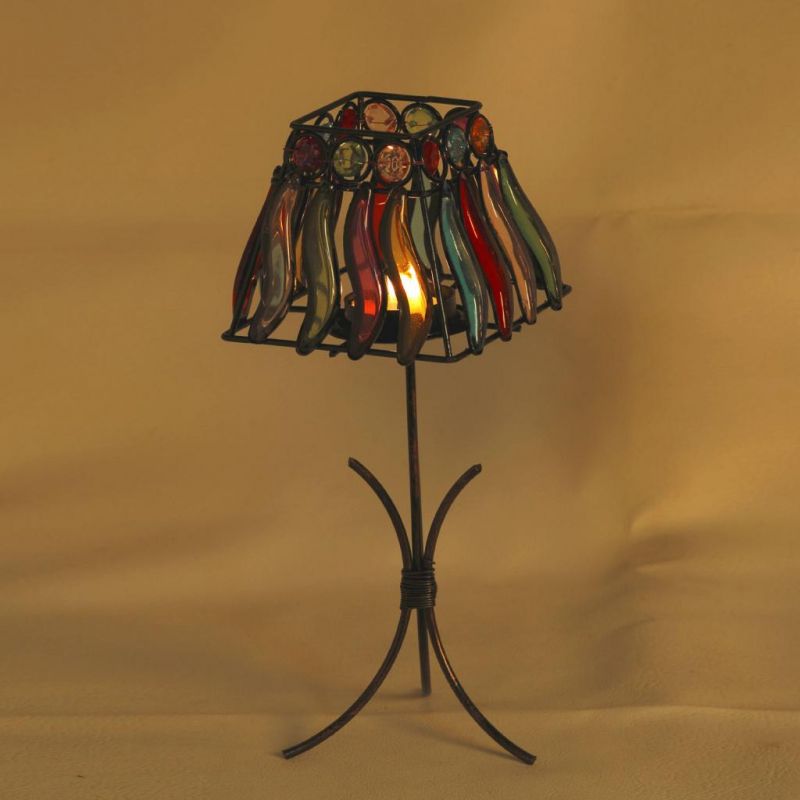 419a_zpscf0d3e61._colored-glass-square-lamp-shade-design-tea-light-holder.jpg