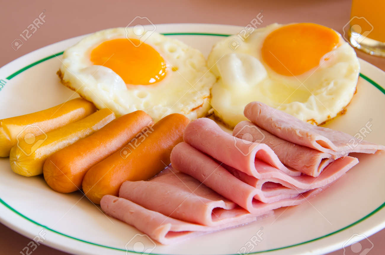 16730867-This-is-a-breakfast-set-with-eggs-Sausage-ham-Stock-Photo.jpg