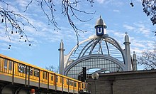 220px-U-Bahn_Berlin_Nollendorfplatz2.JPG