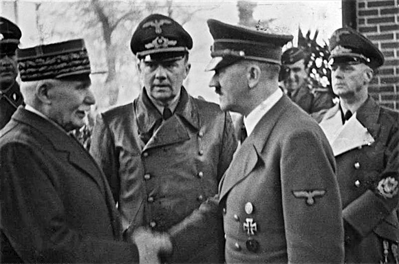 France_Petain_Hitler_Oct_40A_580x384.jpg