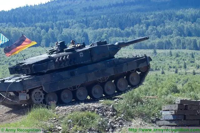 Leopard_2A5_main_battle_tank_German_Germany_army_KMW_military_equipment_defense_industry_003.jpg